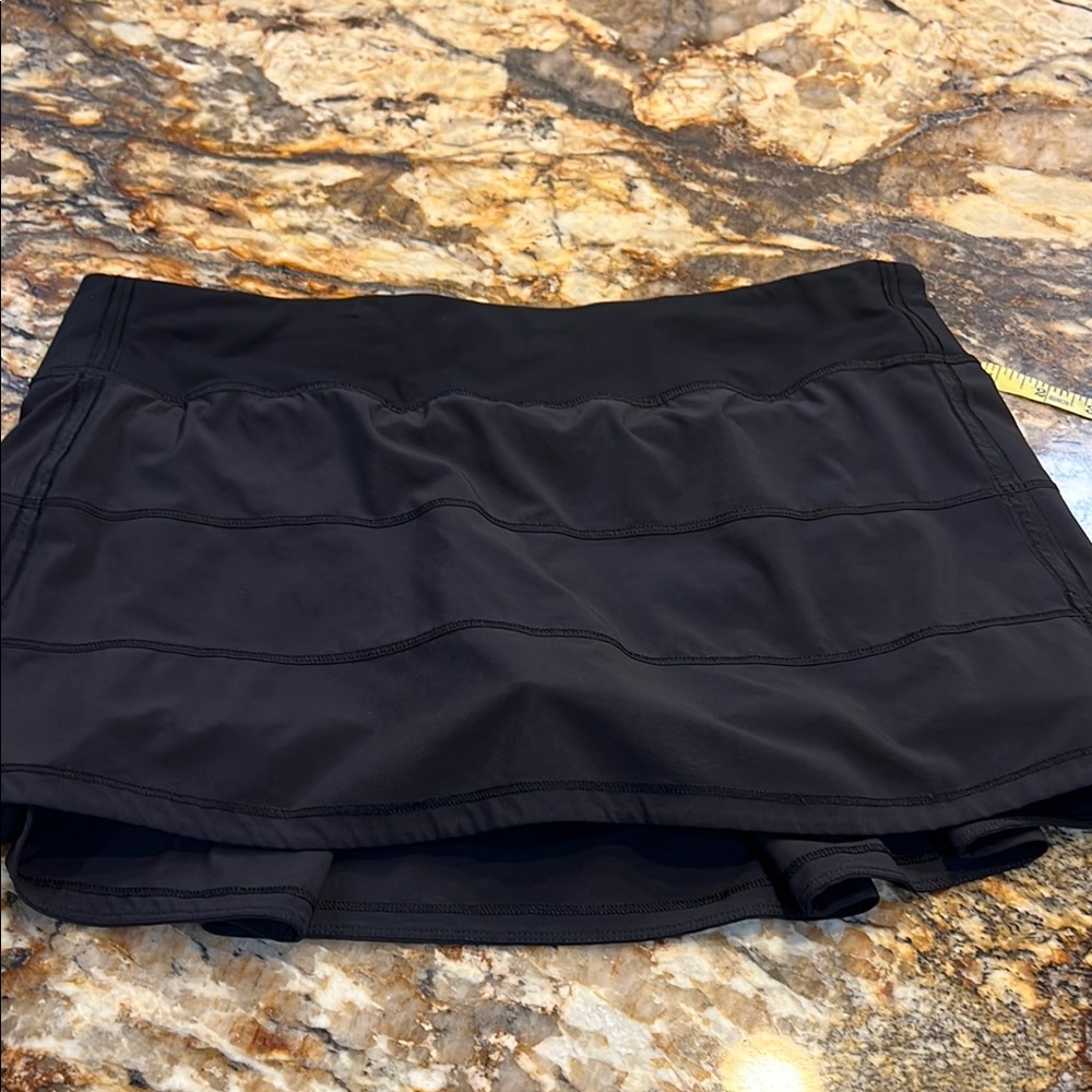Lululemon pace rival size 10
